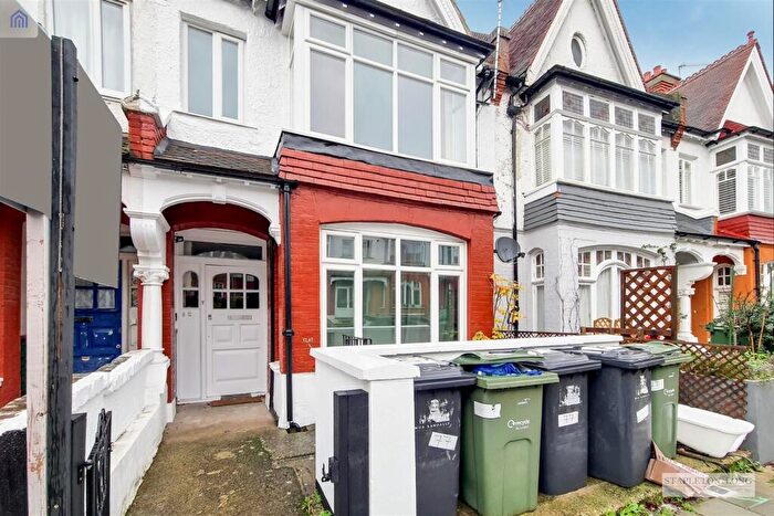 2 Bedroom Maisonette For Sale In Broxholm Road, London, SE27