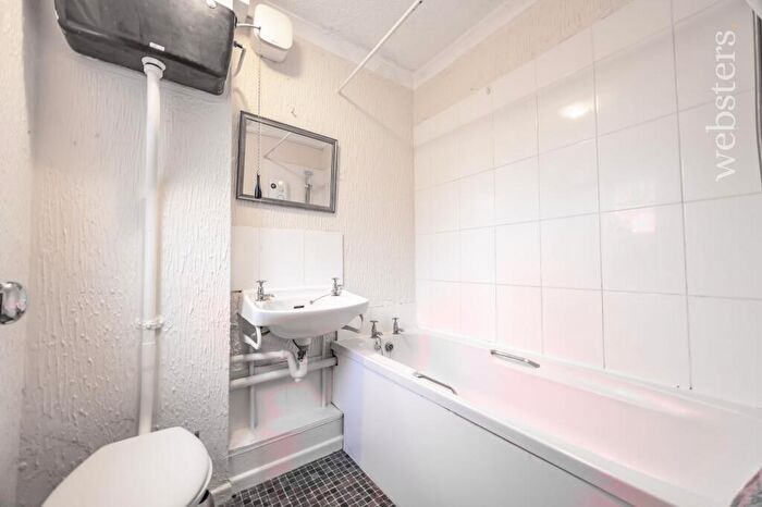 1 Bedroom Flat For Sale In Northfields, Norwich, NR4