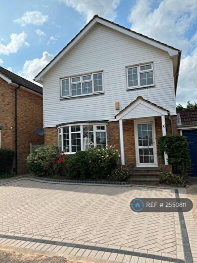 4 Bedroom Detached House To Rent In Rickards Close, Surbiton, KT6