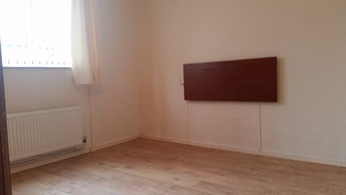 1 Bedroom Flat To Rent In Henderson Street, Rochdale, OL12