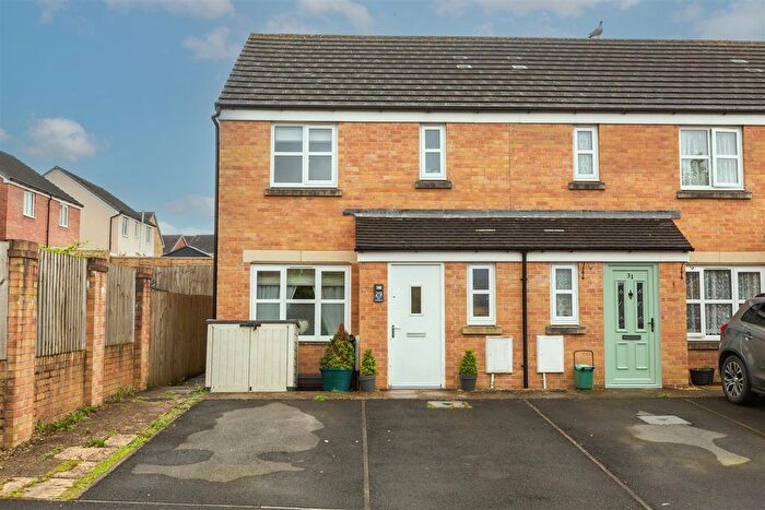 3 Bedroom Semi-detached House For Sale In Heol Waungron, Carway, Kidwelly, SA17