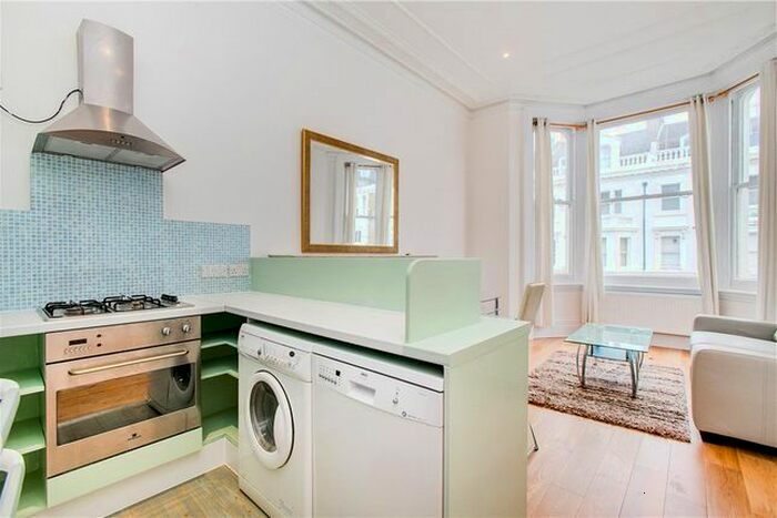 1 Bedroom Flat To Rent In Coleherne Road, Chelsea, SW10