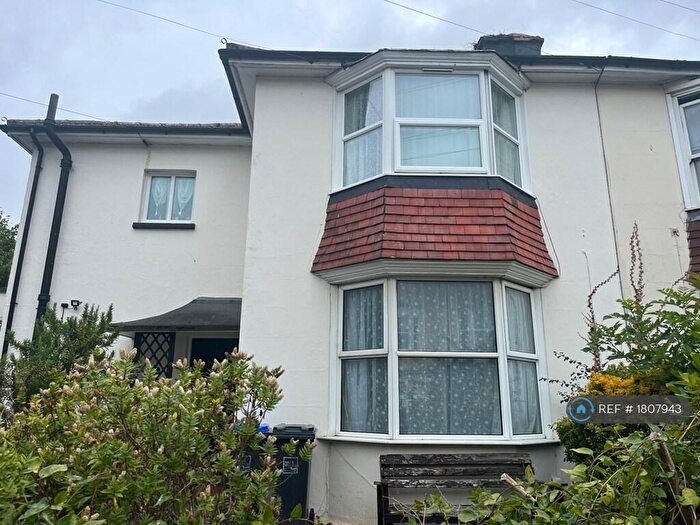 1 Bedroom Flat To Rent In Clifton Road, Worthing, BN11