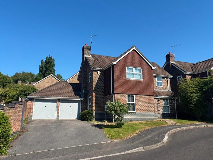 4 Bedroom Detached House To Rent In Cowslip Road, Broadstone, BH18