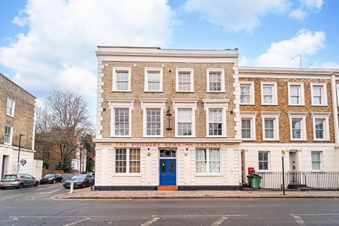 2 Bedroom Apartment For Sale In St. Pauls Road, Islington, London, N1
