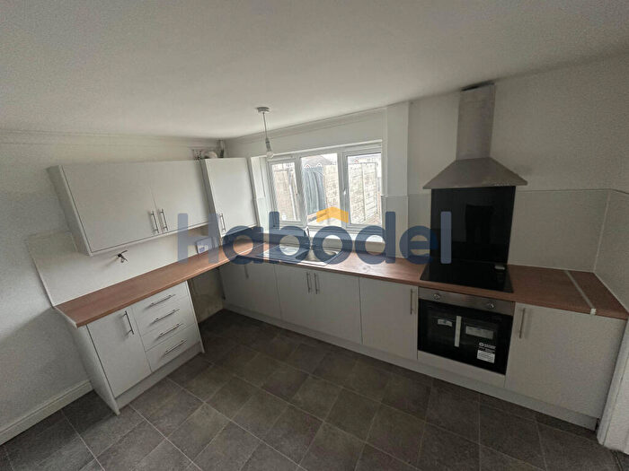 4 Bedroom Terraced House To Rent In Grimethorpe, Barnsley, S72