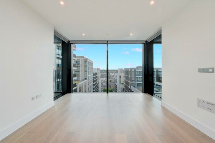 2 Bedroom Apartment To Rent In Amberley House, Prince Of Wales Drive, London, SW11