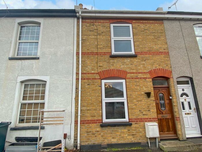 3 Bedroom Terraced House To Rent In Five Ash Road, Gravesend, Kent, DA11