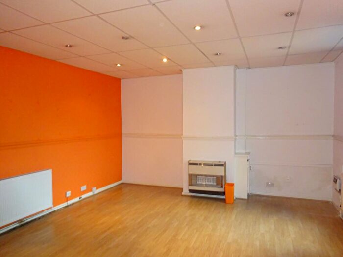 3 Bedroom Terraced House To Rent In Whitworth Road, Rochdale, OL12