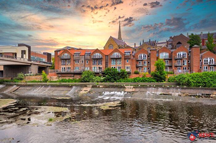 2 Bedroom Flat To Rent In Back Silver Street, Durham, DH1