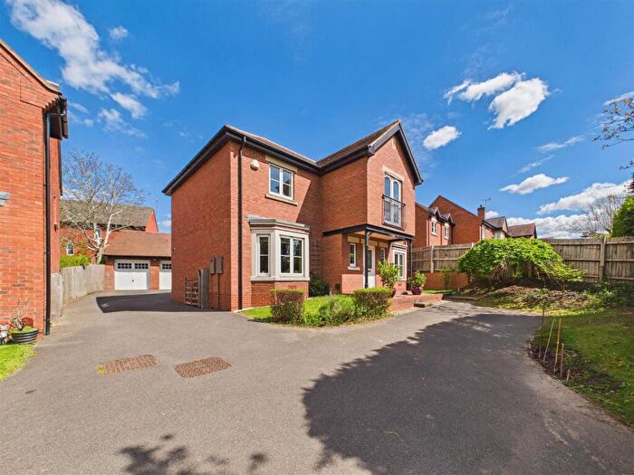 5 Bedroom Detached House For Sale In Alcester Road, Stratford-Upon-Avon, CV37