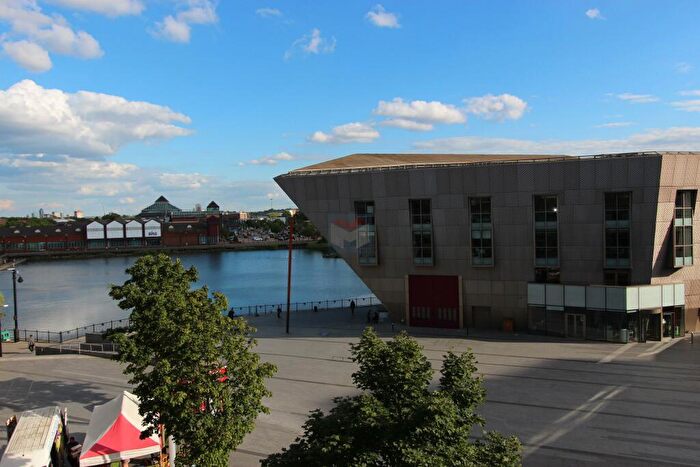 2 Bedroom Apartment To Rent In Surrey Quays Road, London, Greater London, SE16