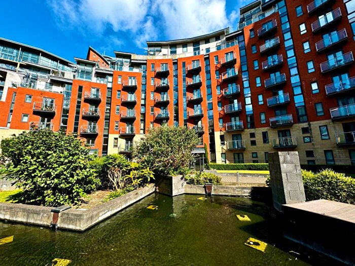 2 Bedroom Flat To Rent In Elba, Gotts Road, Leeds, West Yorkshire, LS12