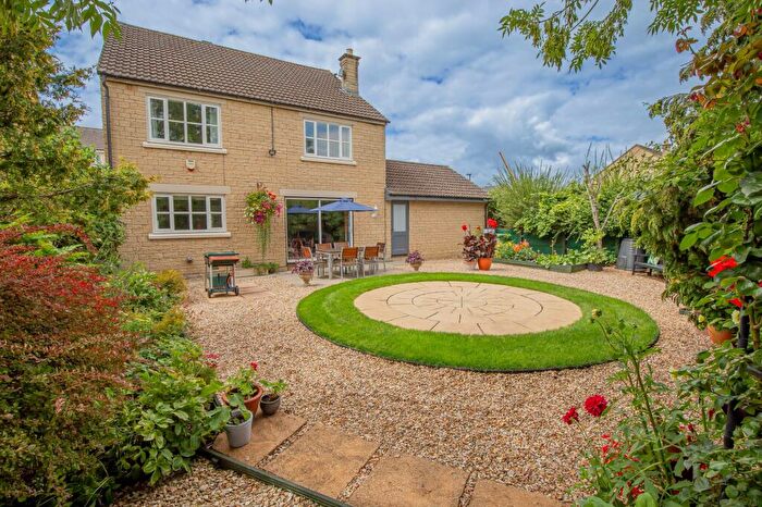 4 Bedroom Detached House For Sale In Park Road, Malmesbury, SN16