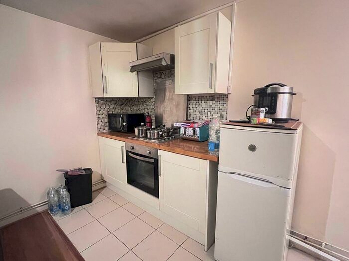 1 Bedroom Flat To Rent In Mona Road, London, England, SE15