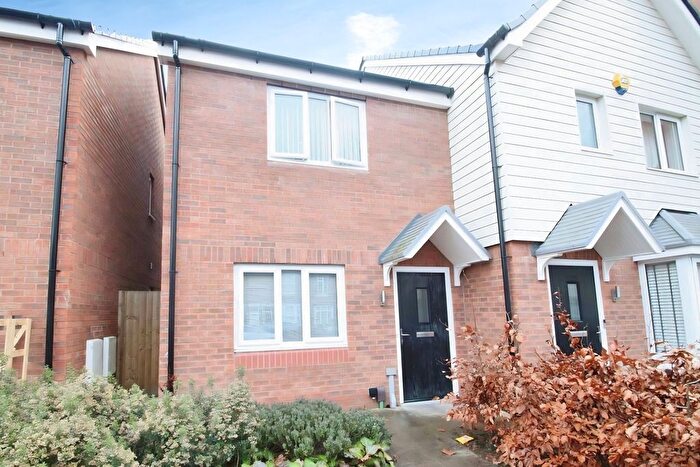 2 Bedroom Semi-Detached House To Rent In Hall Park Street, Bilston, WV14