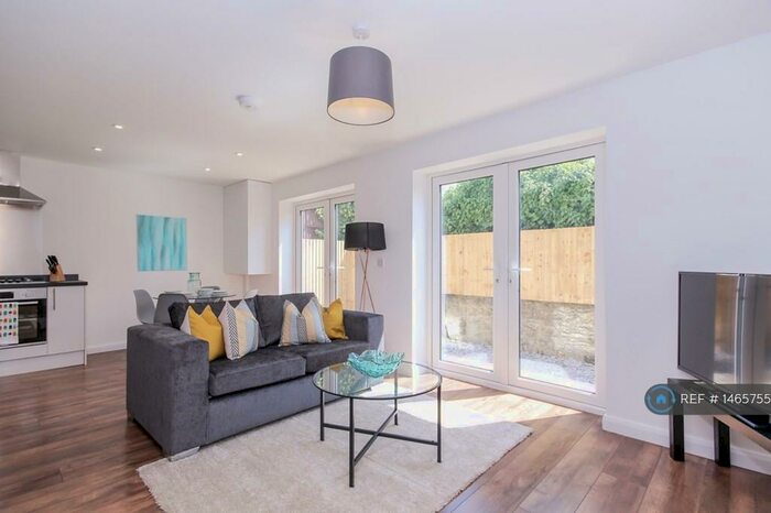 1 Bedroom Flat To Rent In T M Rana Court, Cowley, Oxford, OX4