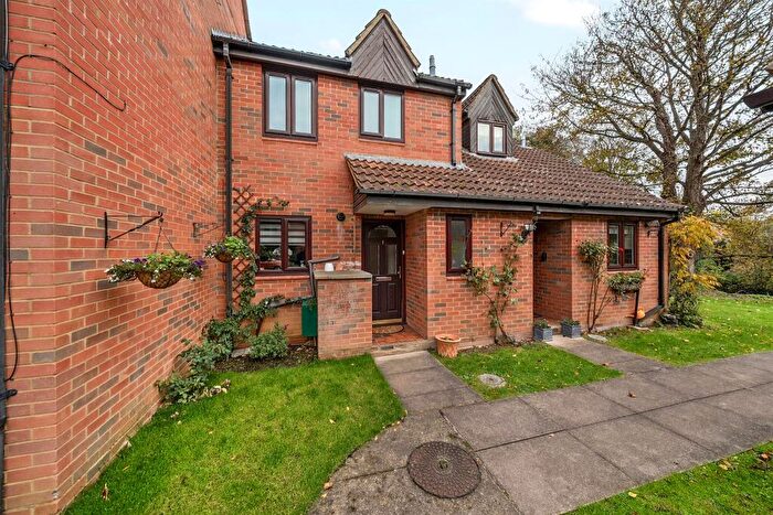 2 Bedroom Retirement Property For Sale In The Beeches, Park Street, St. Albans, AL2