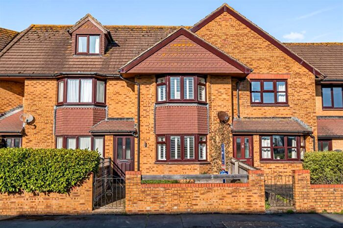 3 Bedroom House For Sale In Seaward Road, Swanage, BH19