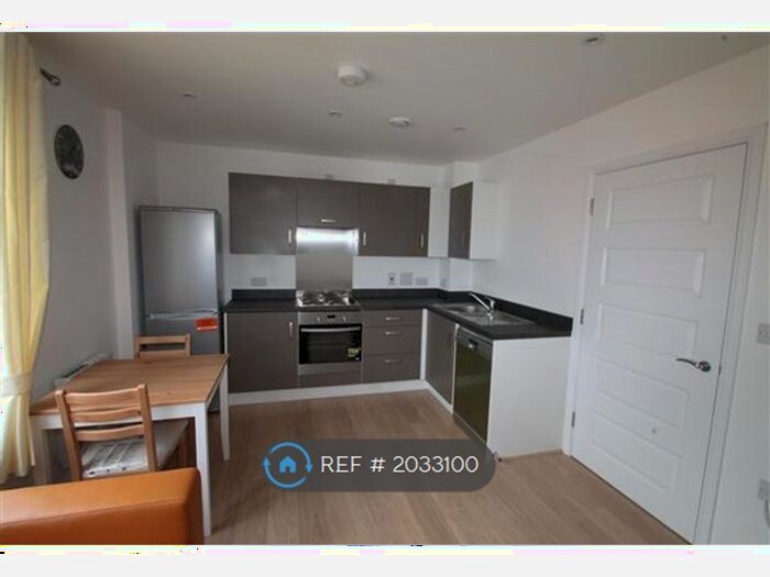 1 Bedroom Flat To Rent In West Central, Slough, SL2