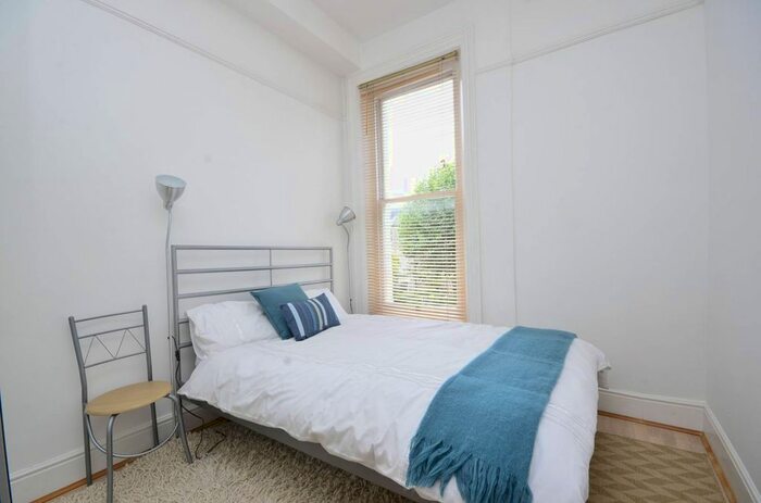 1 Bedroom Flat To Rent In Fordwych Road, West Hampstead, London, NW2