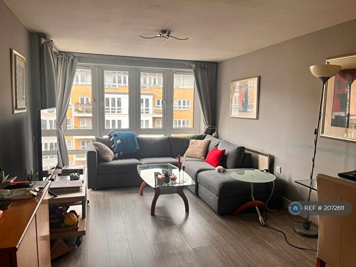 2 Bedroom Flat To Rent In St. Davids Square, London, E14