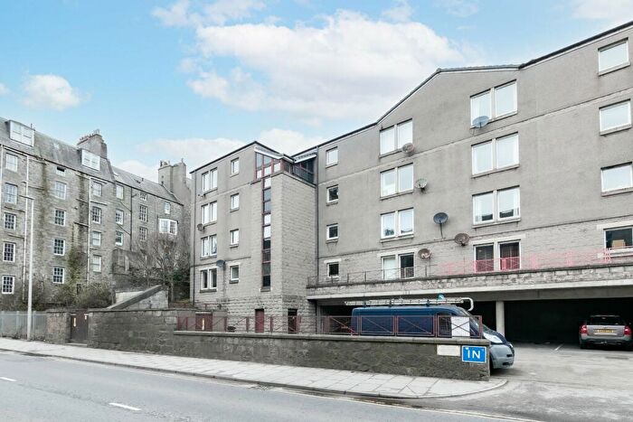 2 Bedroom Flat To Rent In Virginia Street, Aberdeen, AB11