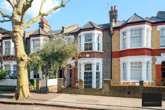 2 Bedroom Flat To Rent In John Ruskin Street, London, SE5