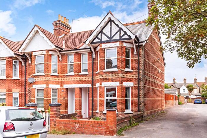 2 Bedroom Flat To Rent In Kingston Road, Poole, BH15