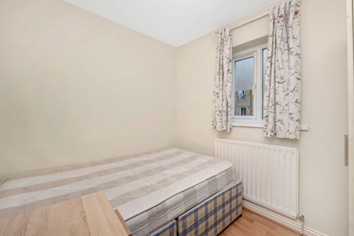5 Bedroom Town House To Rent In Cahir Street, Docklands, London, E14