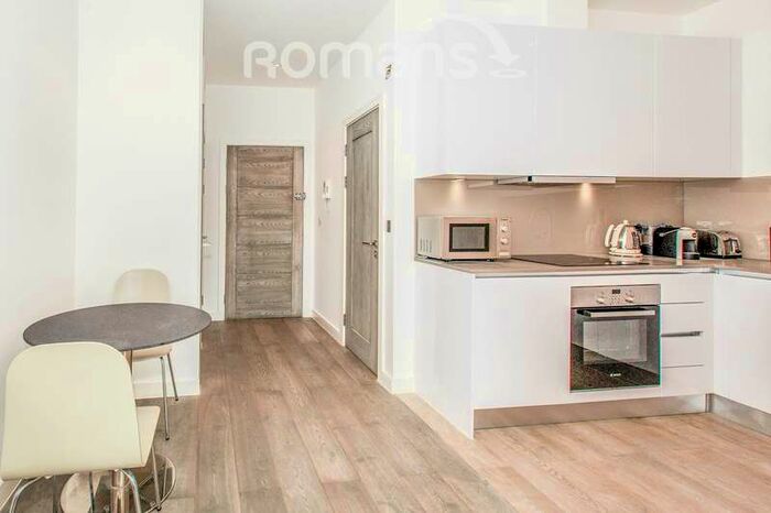 1 Bedroom Flat To Rent In Brickfield Court, Slough, SL1