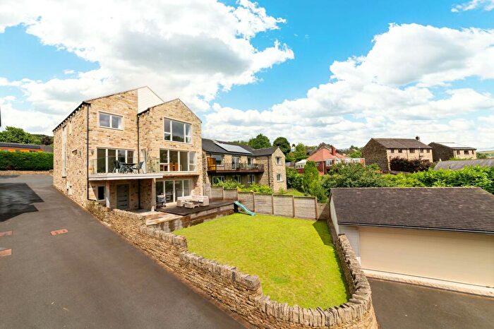5 Bedroom Detached House For Sale In Burnlee Road, Holmfirth, HD9