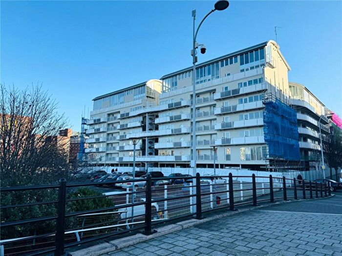 2 Bedroom Apartment For Sale In Royal Quay, Liverpool, Merseyside, L3