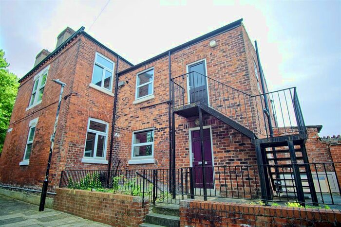 2 Bedroom Flat To Rent In Brackenbury Road, Fulwood, Preston, PR1