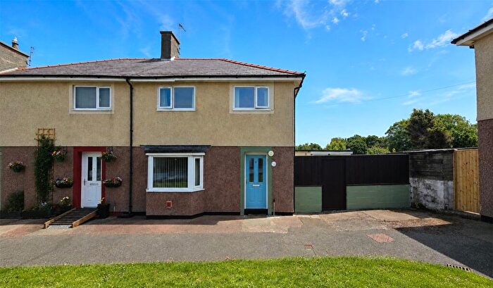 3 Bedroom End Of Terrace House For Sale In Cleveland Crescent, Holyhead, Isle Of Anglesey, LL65