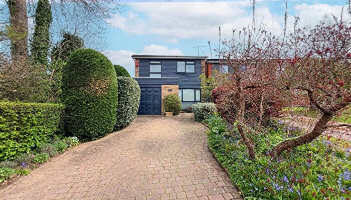 4 Bedroom Detached House To Rent In Brookbridge Lane, Datchworth, SG3