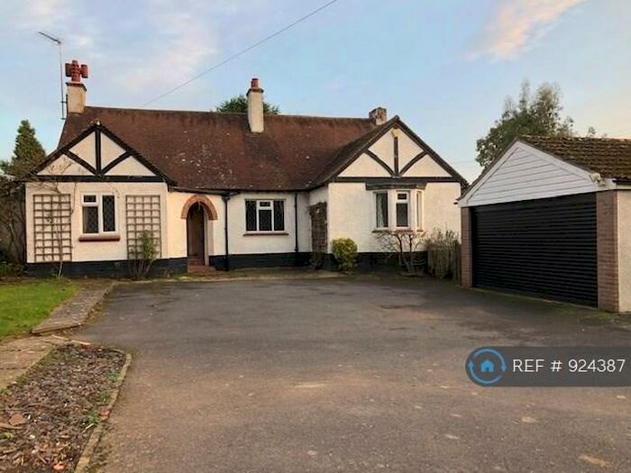 5 Bedroom Detached House To Rent In Hillbury Road, Warlingham, CR6