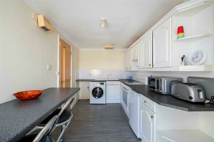 2 Bedroom Flat To Rent In Cork House, Mannheim Quay, Maritime Quarter, SA1