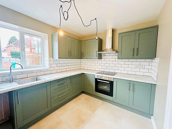 3 Bedroom Semi-Detached House To Rent In Fircroft Avenue, Nottingham, NG8