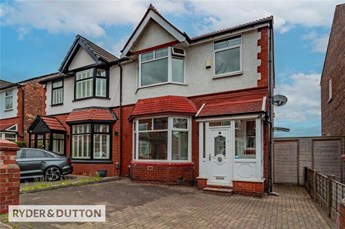 3 Bedroom Semi-Detached House For Sale In Kearsley Road, Crumpsall, Manchester, M8