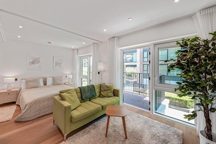 1 Bedroom Flat To Rent In Westwood Building, Chelsea Creek, Fulham, SW6