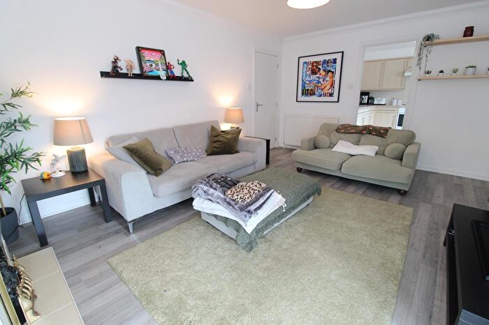 2 Bedroom Flat To Rent In Fonthill Avenue, First Floor, AB11