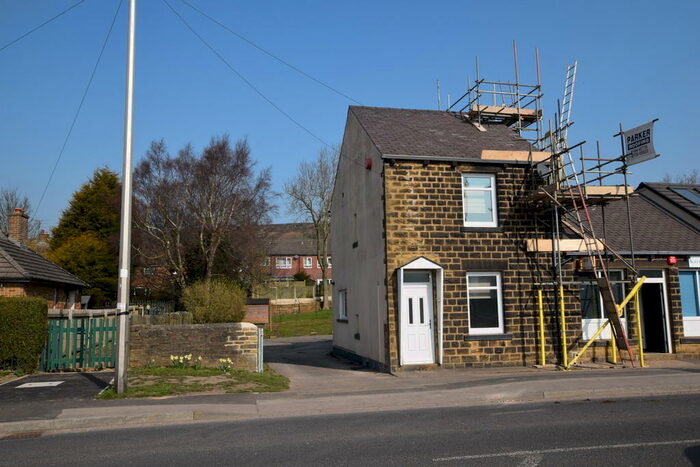 2 Bedroom Cottage To Rent In Manchester Road, Millhouse Green, S36