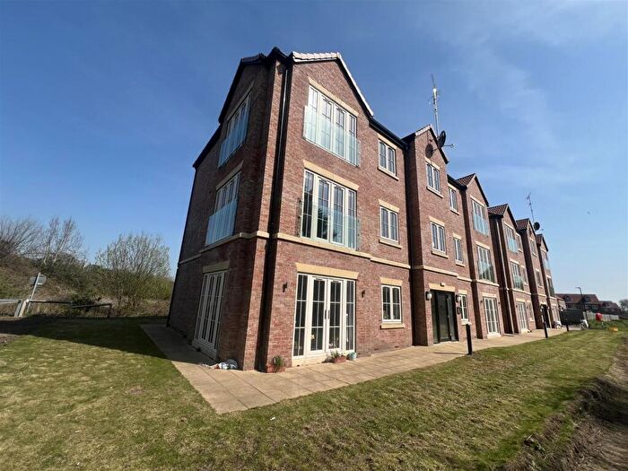 2 Bedroom Flat To Rent In The Moorings, Thorne, Doncaster, DN8