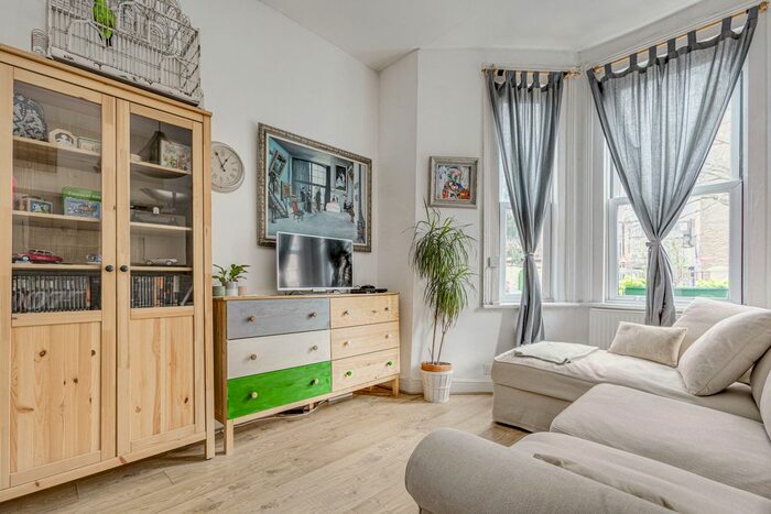 1 Bedroom Flat To Rent In Brighton Terrace, Brixton, SW9