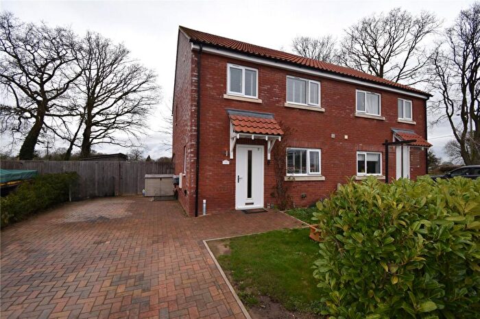 3 Bedroom Semi Detached House For Sale In The Oaks, Great Oakley, Harwich, Essex, CO12