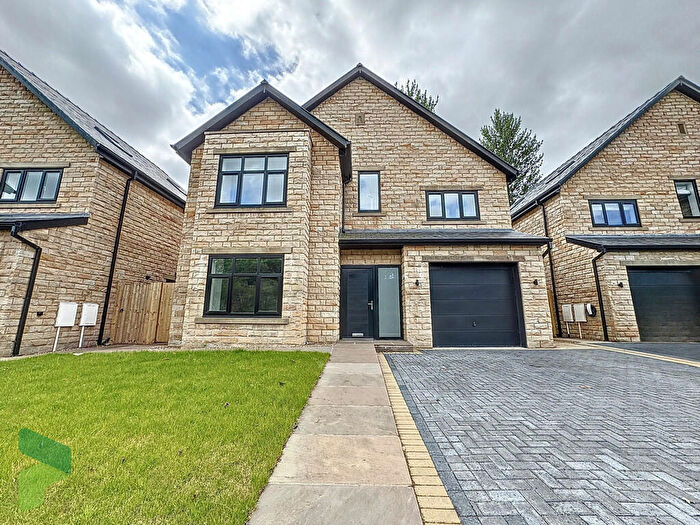 6 Bedroom Detached House For Sale In Victoria Gardens, Waterside, Darwen, BB3