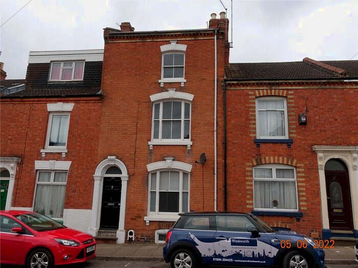 3 Bedroom Terraced House To Rent In Pytchley Street, Northampton, Northamptonshire, NN1