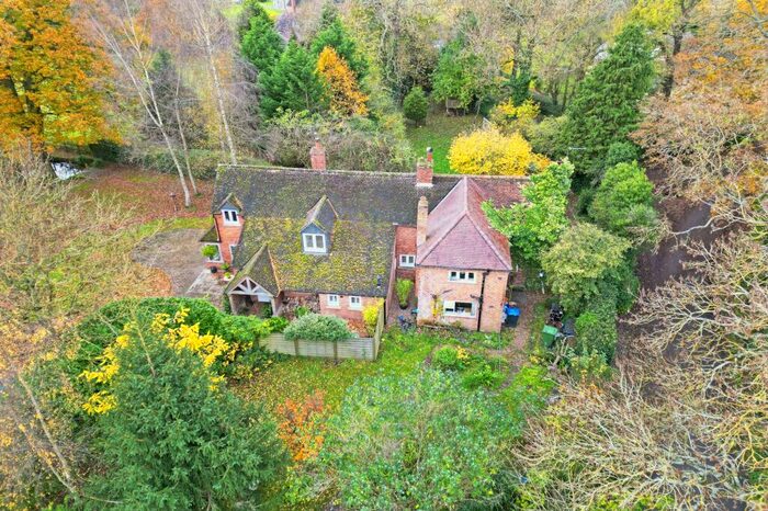 3 Bedroom Cottage For Sale In Mill Lane, Rowington, CV35