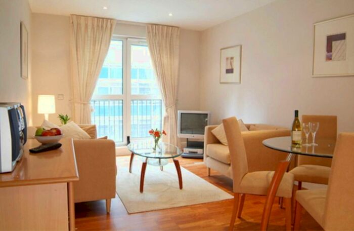 1 Bedroom Flat To Rent In Pepys Street, City Of London, EC3N